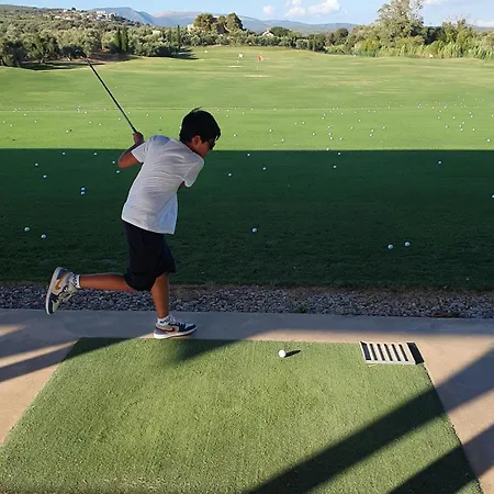 22 At Costa Navarino * 皮洛斯