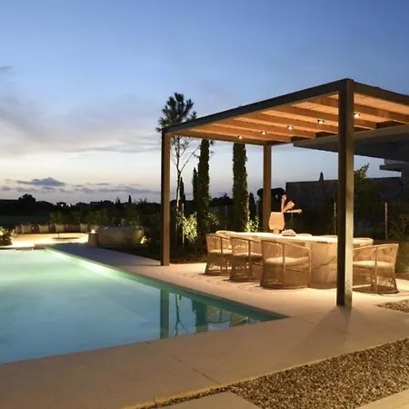 22 At Costa Navarino * 皮洛斯