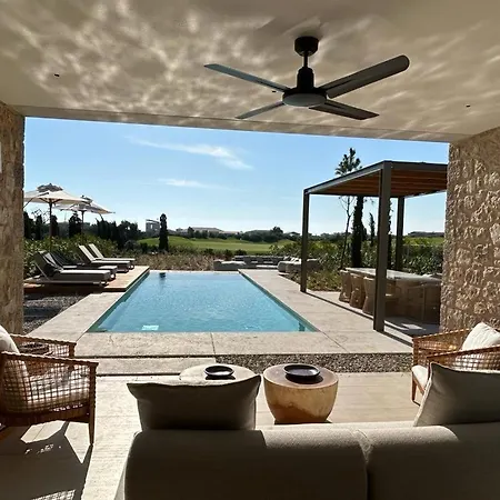 22 At Costa Navarino 别墅